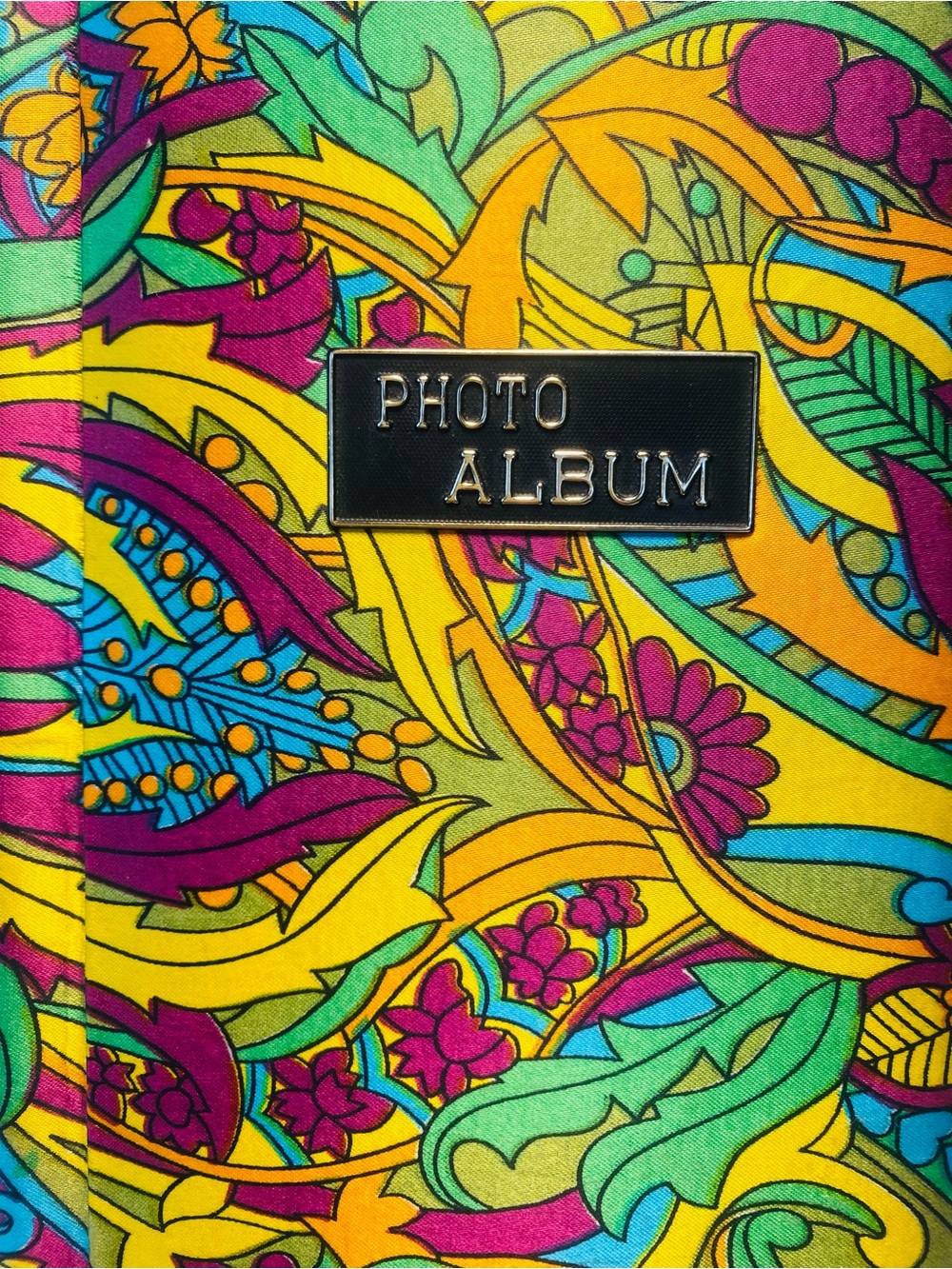 1960s MIJ Psychedelic Floral Satin Cover Photo Album For 3”x 5” photos.